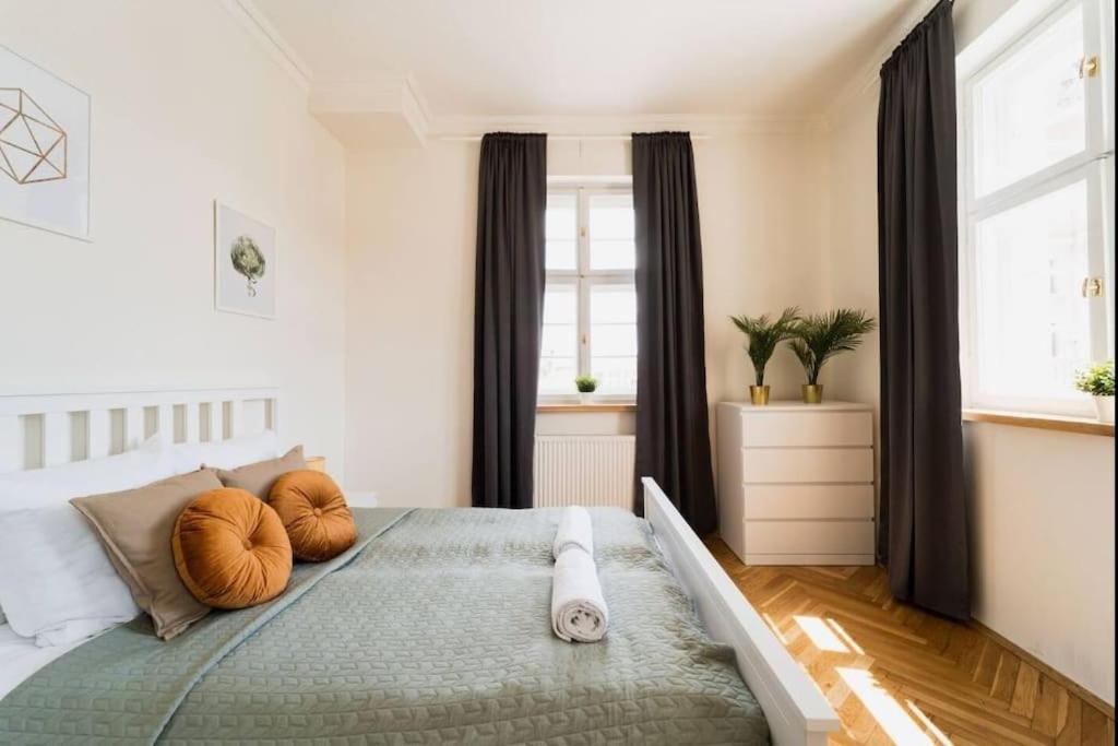 Duze Mieszkanie W Samym Rynku Wrocław Extérieur photo