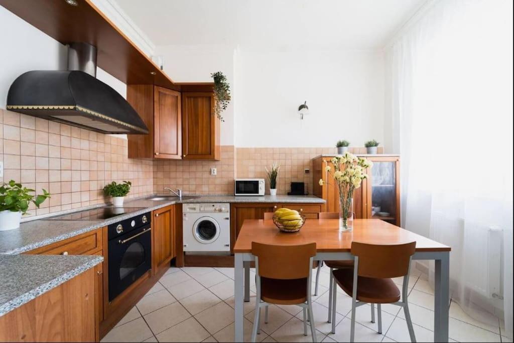 Duze Mieszkanie W Samym Rynku Wrocław Extérieur photo